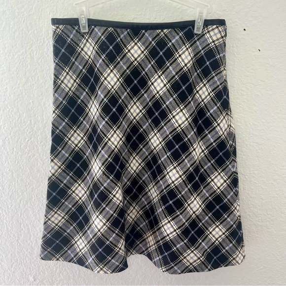 Anne Klein Plaid vintage Virgin Wool Skirt leather trim with hidden zip Size 6 - Picture 1 of 8